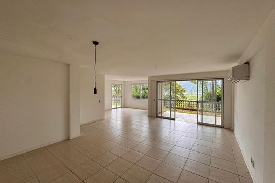 Casa de Condomínio à venda com 5 quartos, 650m² em Recreio dos Bandeirantes, Rio de Janeiro