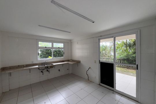 Cozinha de casa de condomínio à venda com 5 quartos, 650m² em Recreio dos Bandeirantes, Rio de Janeiro