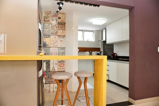 Cozinha  de apartamento à venda com 3 quartos, 118m² em Santo Antônio, Belo Horizonte