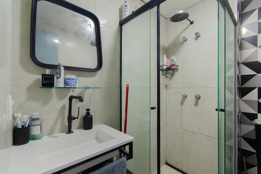 Banheiro de apartamento à venda com 1 quarto, 80m² em Ipiranga, São Paulo