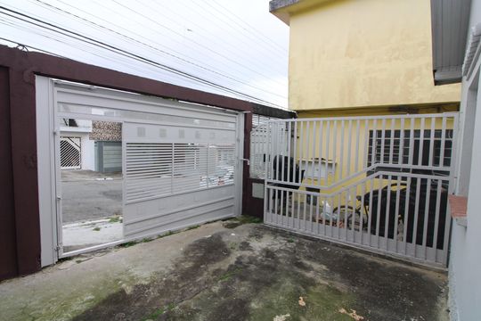 garagem de casa para alugar com 2 quartos, 180m² em Vila Ré, São Paulo