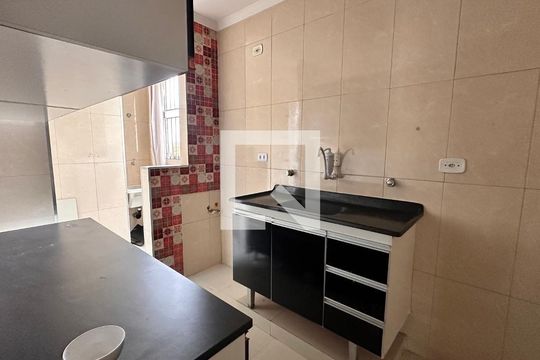 Cozinha de apartamento à venda com 2 quartos, 63m² em Jardim Santa Josefina, São Paulo