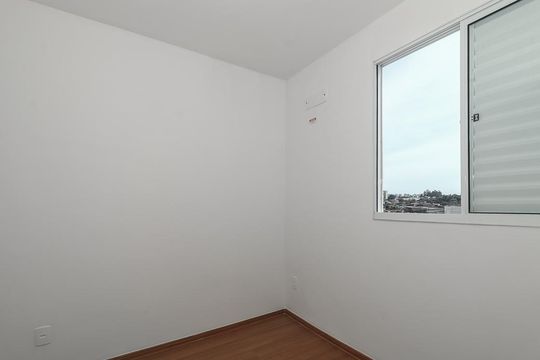Quarto de apartamento para alugar com 2 quartos, 46m² em Costa E Silva, Porto Alegre