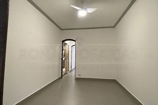 Casa à venda com 2 quartos, 100m² em Interlagos, São Paulo