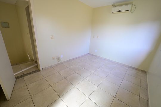 Casa de Condomínio para alugar com 3 quartos, 90m² em Jardim Imperial, Aparecida de Goiânia