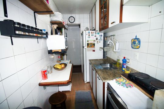 Cozinha de apartamento à venda com 2 quartos, 55m² em Penha, Rio de Janeiro