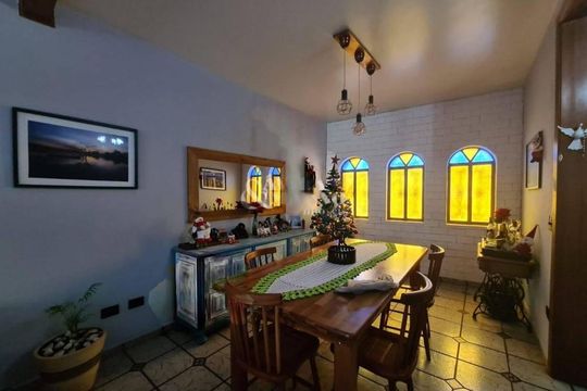 Casa à venda com 3 quartos, 200m² em Quarta Parada, São Paulo