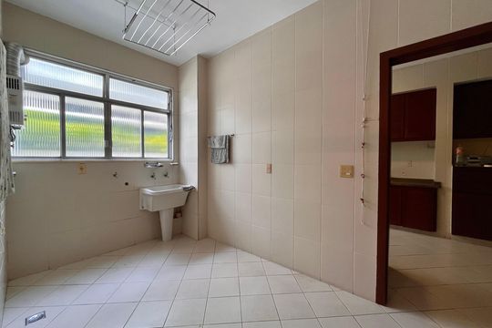 Apartamento para alugar com 3 quartos, 240m² em Lagoa, Rio de Janeiro