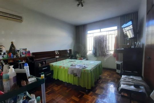 Casa à venda com 4 quartos, 377m² em Ressaca, Contagem