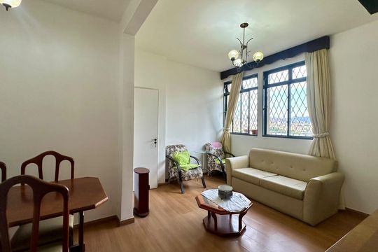 sala de apartamento para alugar com 2 quartos, 70m² em Padre Eustáquio, Belo Horizonte