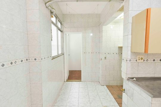 Cozinha de apartamento para alugar com 2 quartos, 83m² em Tijuca, Rio de Janeiro