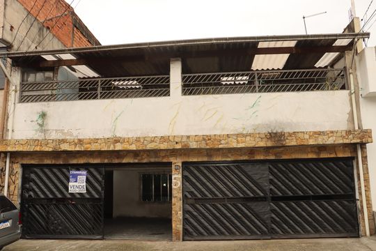 Casa à venda com 2 quartos, 250m² em Vila Alzira, São Paulo