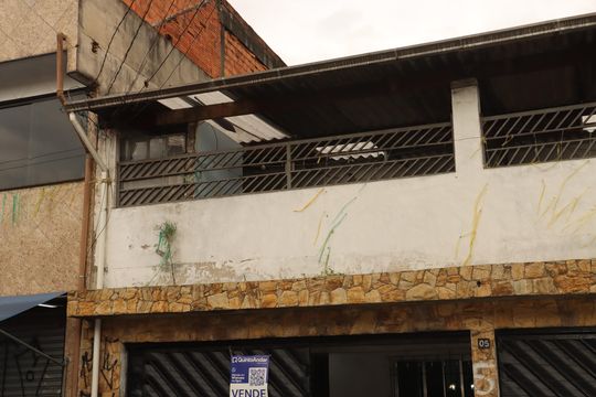 Casa à venda com 2 quartos, 250m² em Vila Alzira, São Paulo