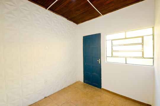 Casa para alugar com 1 quarto, 100m² em Jardim Santa Emilia, Guarulhos