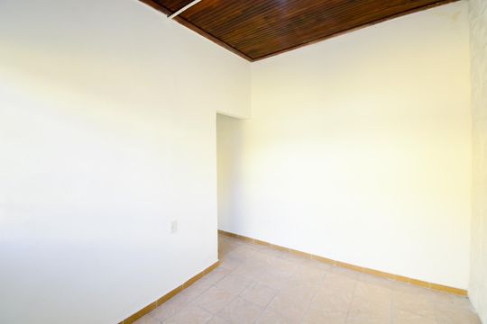 Sala de casa para alugar com 1 quarto, 100m² em Jardim Santa Emilia, Guarulhos