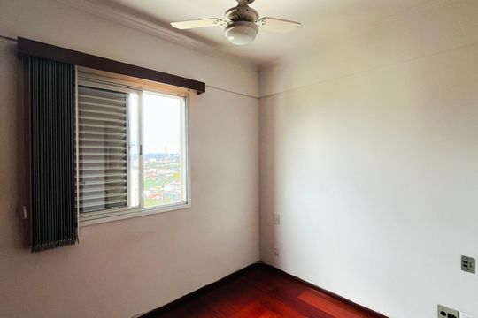 Quarto de apartamento à venda com 3 quartos, 75m² em Chácara Primavera, Campinas