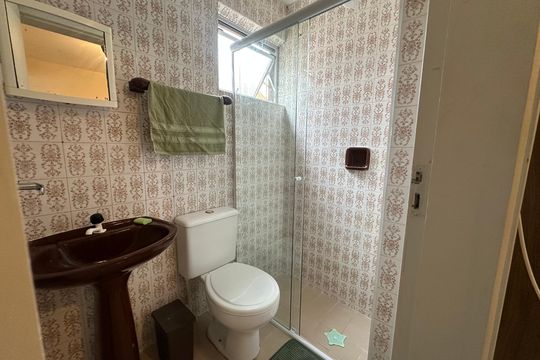 Banheiro  de apartamento para alugar com 1 quarto, 31m² em Kobrasol, São José