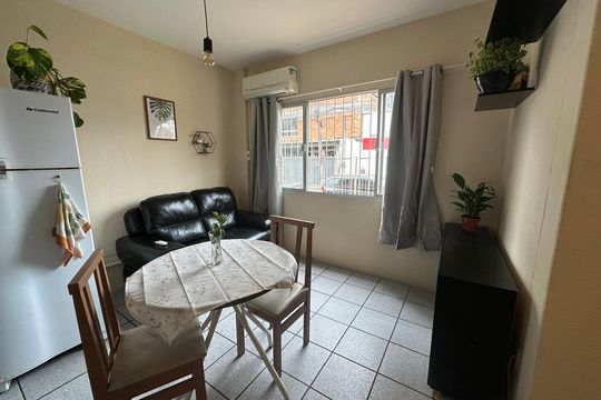 Apartamento para alugar com 1 quarto, 31m² em Kobrasol, São José