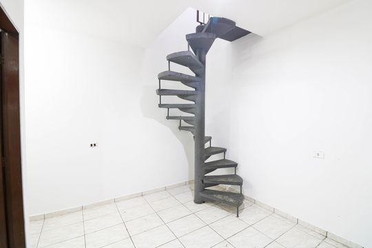 Sala / Cozinha de casa para alugar com 1 quarto, 26m² em Jardim Monte Azul, São Paulo