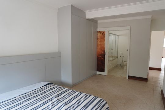 Suite3 de casa de condomínio para alugar com 2 quartos, 400m² em Residencial 18 do Forte, Santana de Parnaíba