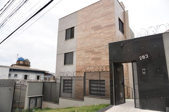 Fachada  de apartamento à venda com 3 quartos, 117m² em Santa Tereza, Belo Horizonte