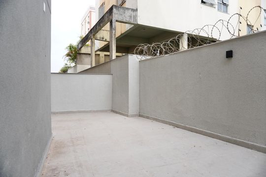 Área privativa  de apartamento à venda com 3 quartos, 117m² em Santa Tereza, Belo Horizonte
