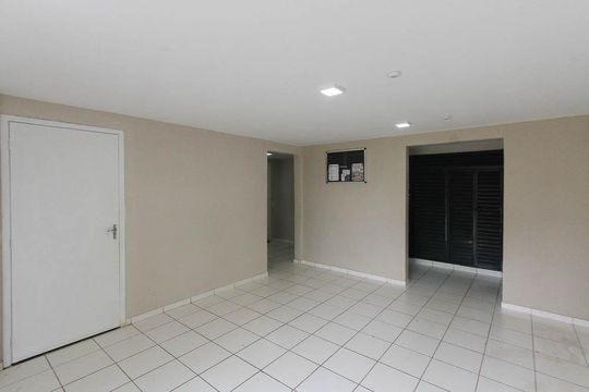 Hall de apartamento para alugar com 2 quartos, 47m² em Jardim Vila Formosa, São Paulo