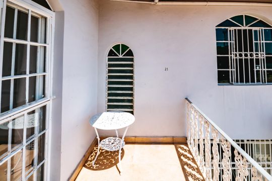 Varanda Suíte de casa à venda com 5 quartos, 250m² em Ouro Preto, Belo Horizonte