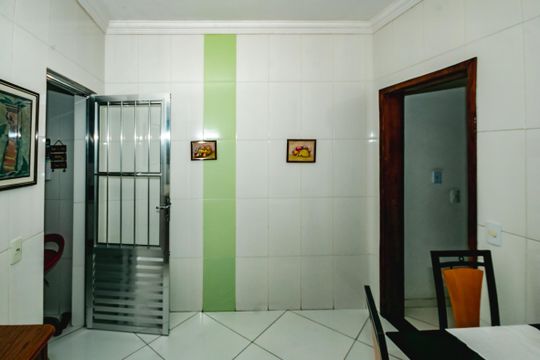 Casa à venda com 5 quartos, 250m² em Ouro Preto, Belo Horizonte