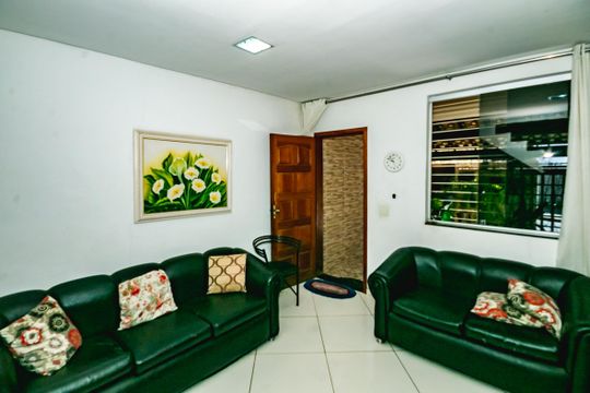 Casa à venda com 5 quartos, 250m² em Ouro Preto, Belo Horizonte