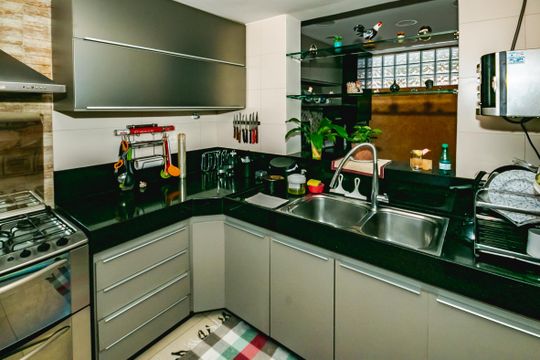 Cozinha de casa à venda com 5 quartos, 250m² em Ouro Preto, Belo Horizonte