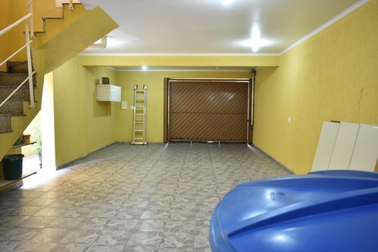 GARAGEM de casa à venda com 5 quartos, 220m² em Vila da Saúde, São Paulo