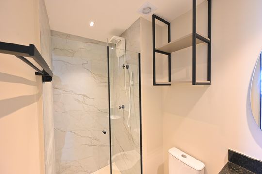Banheiro Social  de apartamento para alugar com 1 quarto, 30m² em Vila Clementino, São Paulo