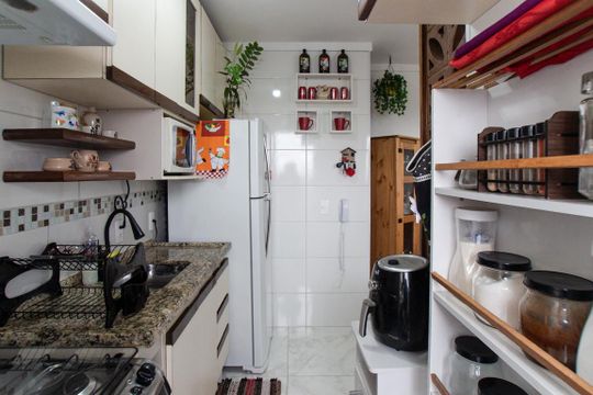Cozinha e Área de Serviço de apartamento para alugar com 2 quartos, 47m² em Vila Guilherme, São Paulo