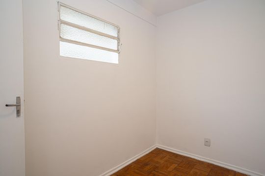 Quarto de Serviço de apartamento à venda com 2 quartos, 89m² em Bela Vista, São Paulo