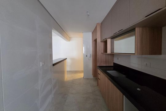 Cozinha de apartamento para alugar com 2 quartos, 85m² em Vilamar, Praia Grande