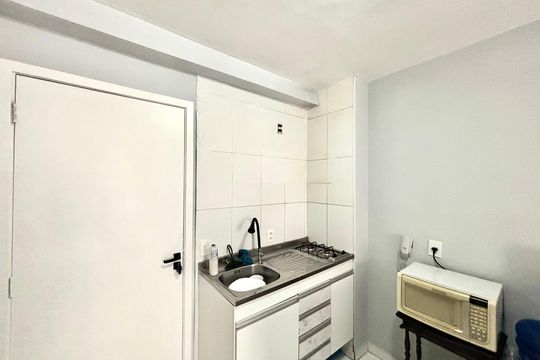 Cozinha de apartamento à venda com 1 quarto, 33m² em Jardim Santa Teresinha, São Paulo
