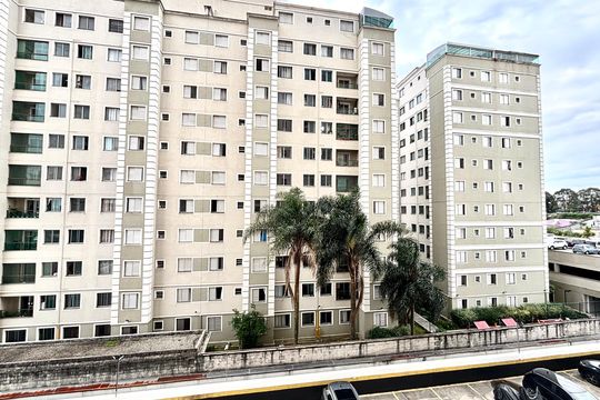 Sacada de apartamento à venda com 1 quarto, 33m² em Jardim Santa Teresinha, São Paulo