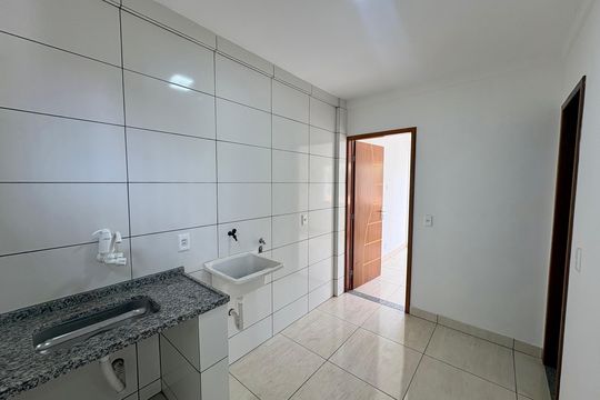 Cozinha e Área de Serviço de kitnet/studio para alugar com 1 quarto, 31m² em Curicica, Rio de Janeiro