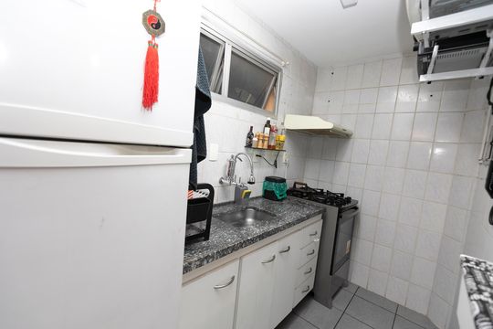 COZINHA de apartamento à venda com 1 quarto, 32m² em Vila Itapura, Campinas