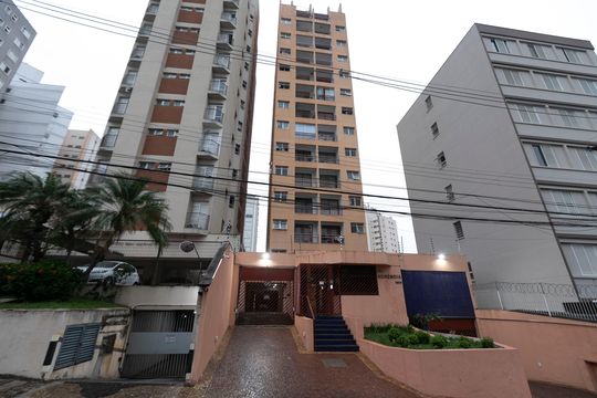 FACHADA DO PRÉDIO de apartamento à venda com 1 quarto, 32m² em Vila Itapura, Campinas