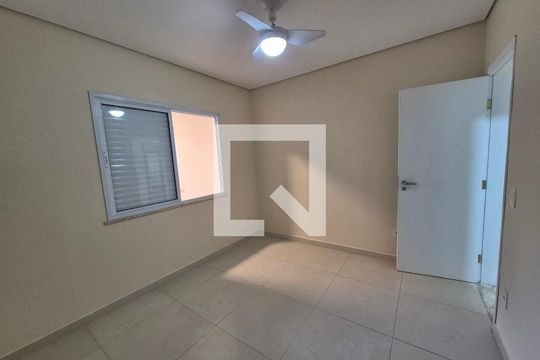 Casa à venda com 6 quartos, 389m² em Vila Missionaria, São Paulo