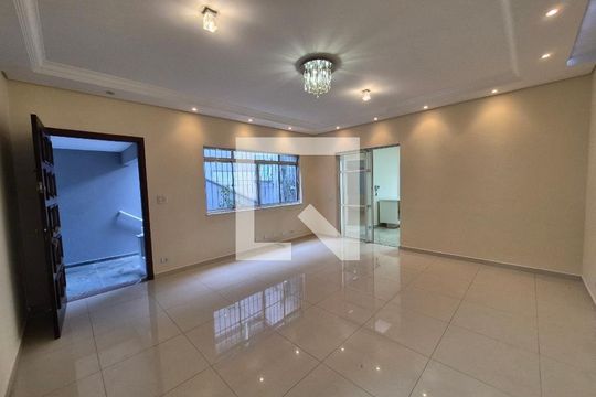 Casa à venda com 6 quartos, 389m² em Vila Missionaria, São Paulo