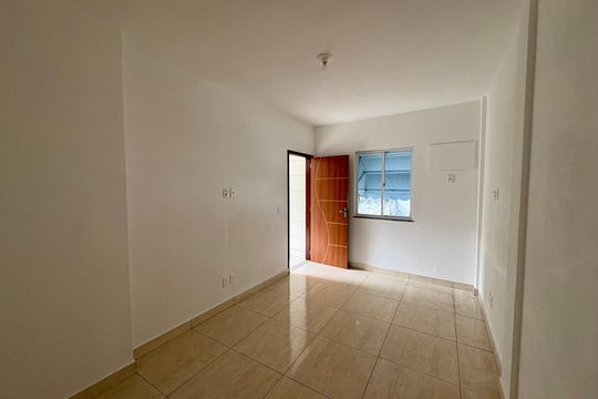 Quarto de kitnet/studio para alugar com 1 quarto, 25m² em Curicica, Rio de Janeiro
