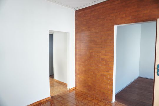 Casa à venda com 4 quartos, 270m² em Vila Cordenonsi, Americana