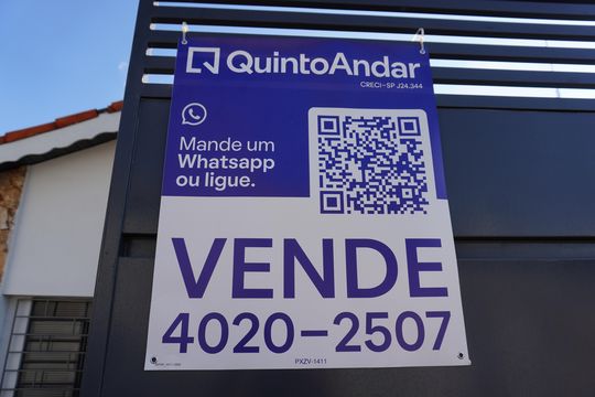 Placa de casa à venda com 4 quartos, 270m² em Vila Cordenonsi, Americana