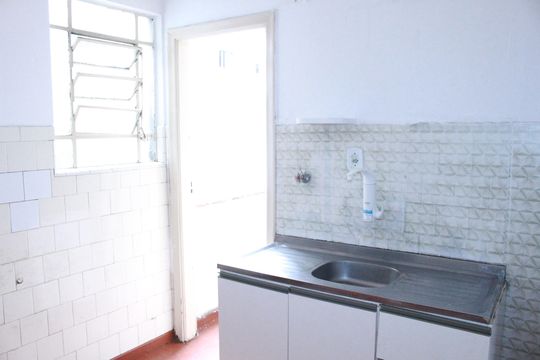 Cozinha de apartamento para alugar com 1 quarto, 80m² em Vila Buarque, São Paulo
