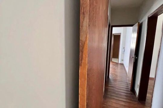Corredor  de apartamento para alugar com 3 quartos, 110m² em Gutierrez, Belo Horizonte