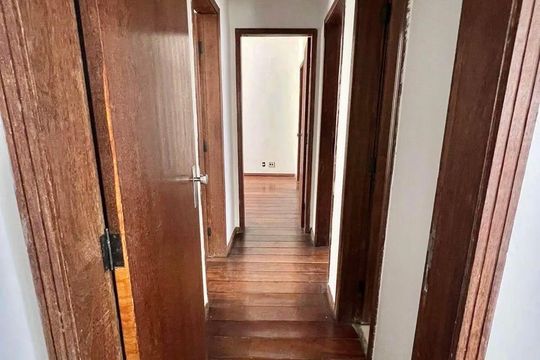 Corredor  de apartamento para alugar com 3 quartos, 110m² em Gutierrez, Belo Horizonte