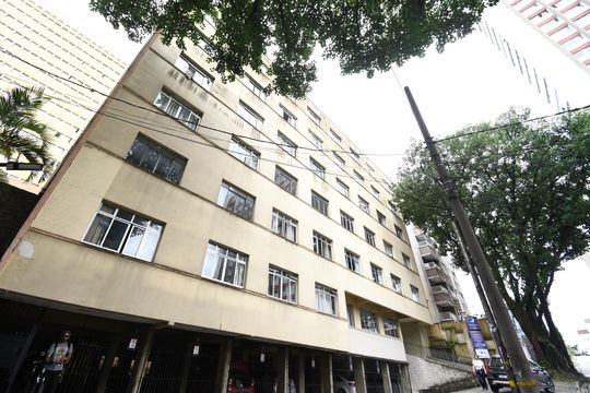 Fachada de apartamento à venda com 3 quartos, 89m² em Centro, Curitiba